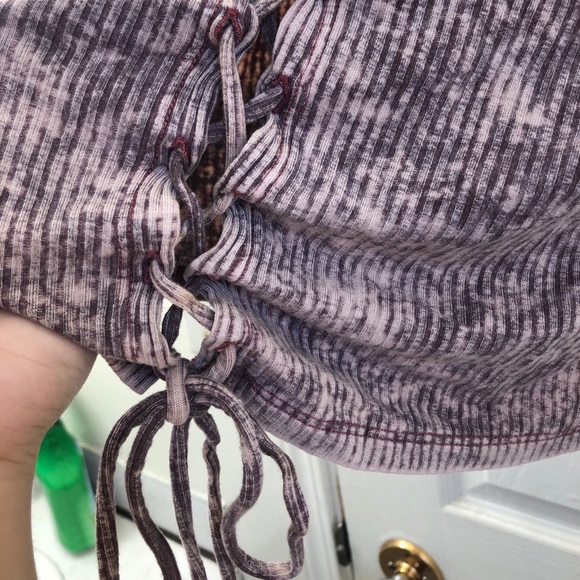 ✨ 3 for 30 ✨ American Eagle lace up crop top - Picture 3 of 3